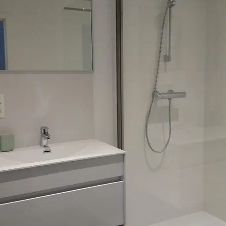 Nieuw 2 Slaapkamer 90 M² Apartamento